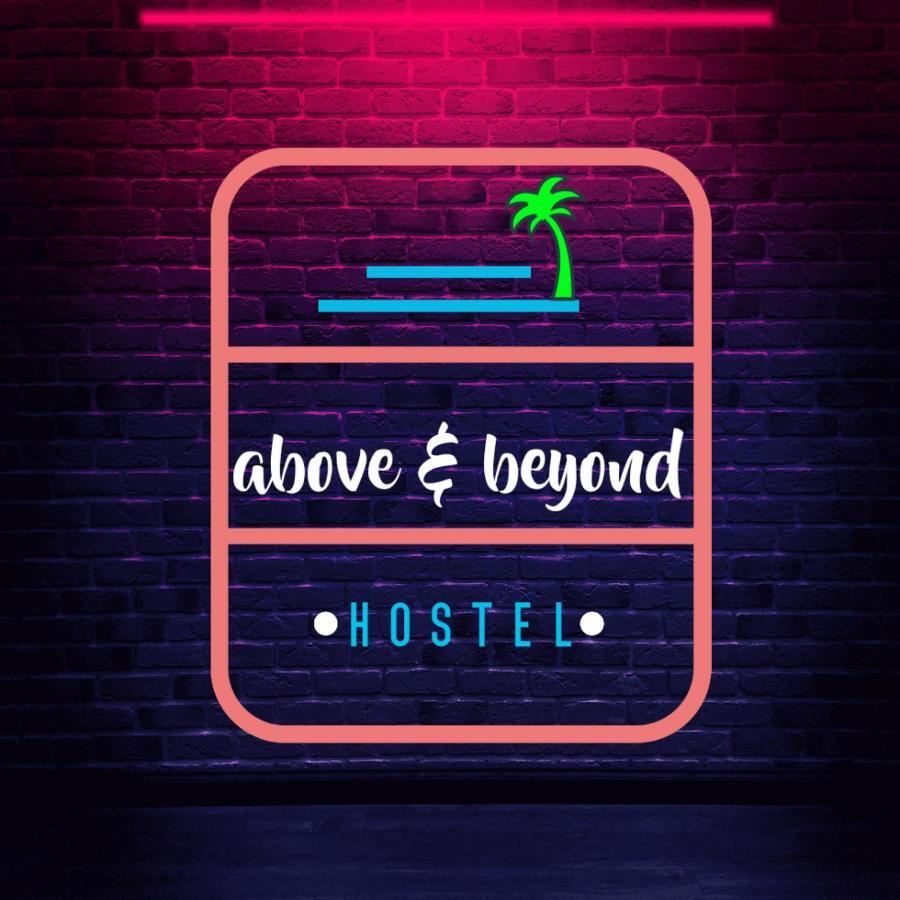 Above & Beyond Hostel บ้านใต้ ภายนอก รูปภาพ